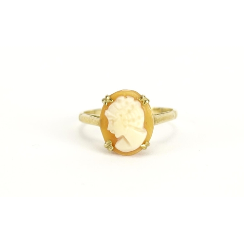 2434 - 9ct gold cameo maiden head ring, size N, 2.5g