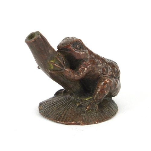 2285 - Japanese patinated bronze toad, impressed marks to the base, 3cm high