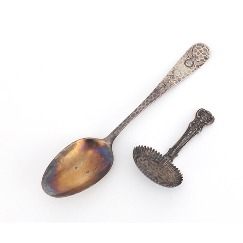 2259 - Antique unmarked silver caddy spoon and a sterling silver tablespoon, the largest 17cm in length, 38... 