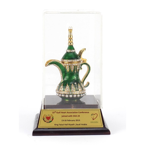 2597 - Saudi Arabian presentational enamelled coffee pot, King Faisal Hall Riyadh 2013, overall 20 cm high