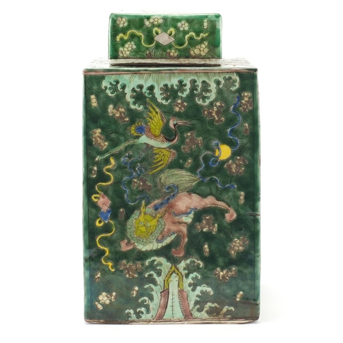 415 - Large Chinese porcelain square jar and cover, finely hand painted in the famille verte palette with ... 