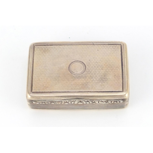 894 - Georgian silver snuff box by Edward Edwards, with hinged lid and gilt interior, London 1832, 6..5cm ... 