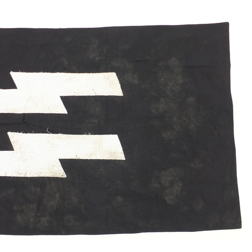 317 - German Military interest SS design flag, 141cm x 76cm