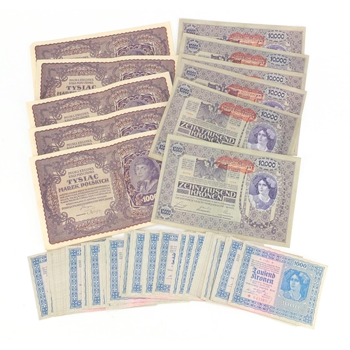 261 - Polish and Austrian banknotes including a large collection of one thousand kronen with mostly consec... 