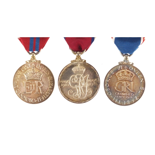 265 - ** DESCRIPITION AMENDED 4/11 **Three silver commemorative medals with cases comprising 1937 and 1953... 