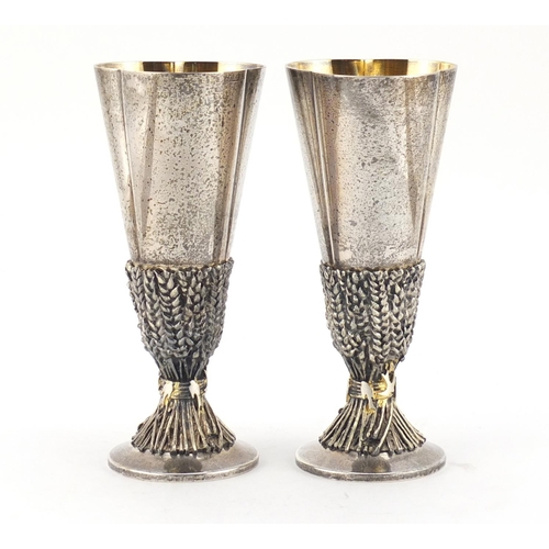 877 - Pair of Aurum silver 9th century design goblets with box and certificates, limited edition 351 and 3... 
