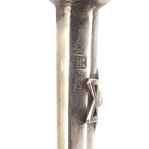 889 - Russian silver Jewish Torah pointer with lion knop, by Anatoly Apollonovich Artsybashev Moscow 1894,... 