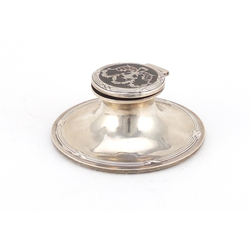 899 - Edwardian silver Capstan inkwell with tortoiseshell piqué work lid, indistinct makers mark, Birmingh... 