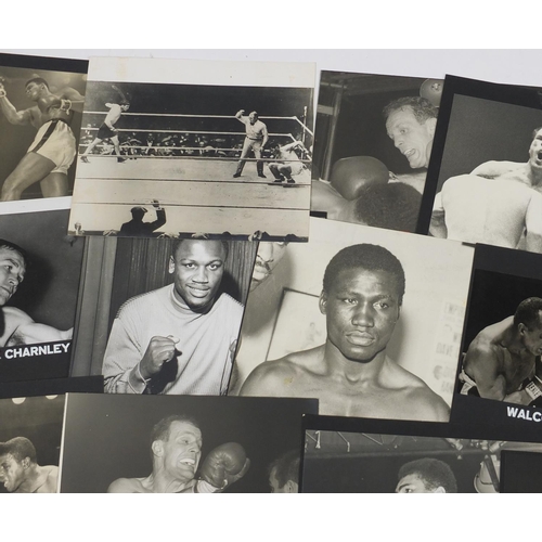 188 - Collection of 1960/70's boxing press photographs some backed onto card including Sonny Liston, Muham... 