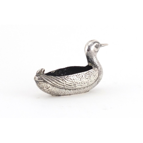 900 - Novelty silver pin cushion in the form of a duck, by Sampson Mordan & Co Ltd, Chester 1904, 8.5cm in... 