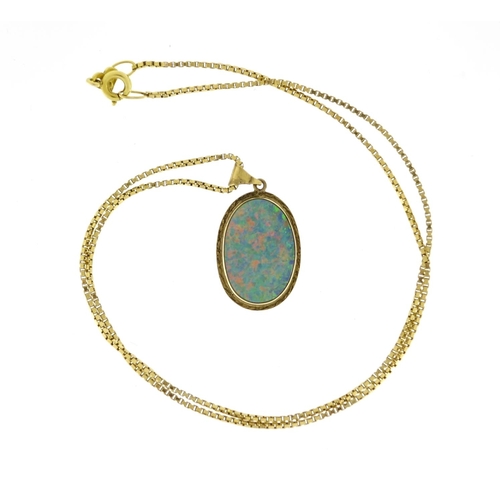 2813 - 9ct gold opal pendant, 3.8g, on an 18ct gold necklace, 22cm in length, 4.8g