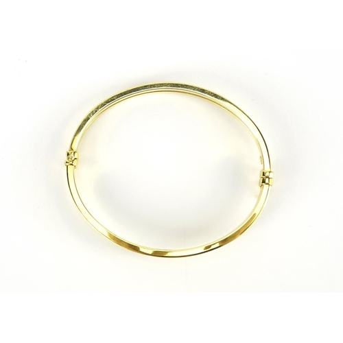 2788 - 9ct gold two row bangle, 6.5cm wide, 7.4g