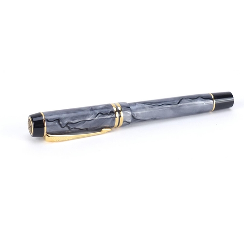2561 - Parker duofold fountain pen with marbleised body, 18k gold nib, case and box