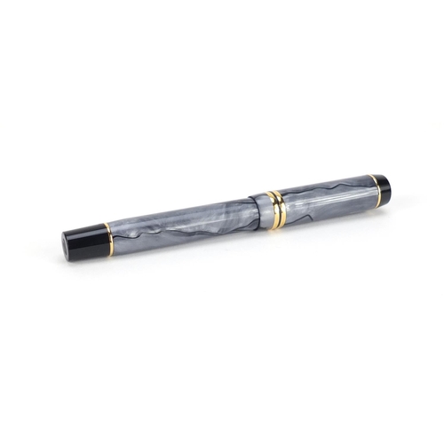 2561 - Parker duofold fountain pen with marbleised body, 18k gold nib, case and box
