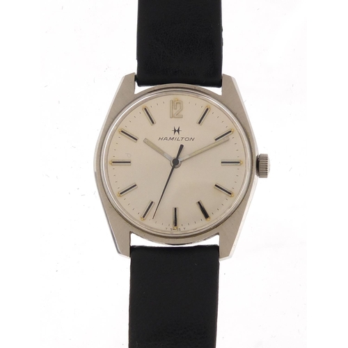 3039 - Vintage gentleman's Hamilton wristwatch with box and paperwork, 3.4cm in diameter