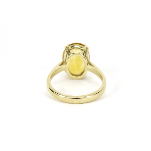 2832 - 9ct gold citrine ring, size O, 3.8g