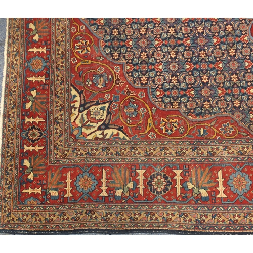 2011 - Rectangular Iranian wool Tabriz design carpet, 361cm x 246cm