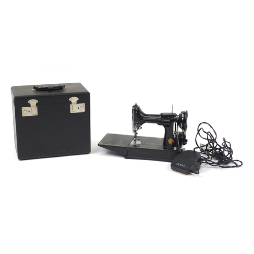 2146 - Singer Featherweight sewing machine with case, model 221