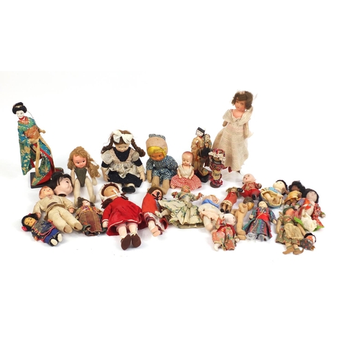 667 - Collection of vintage costume dolls