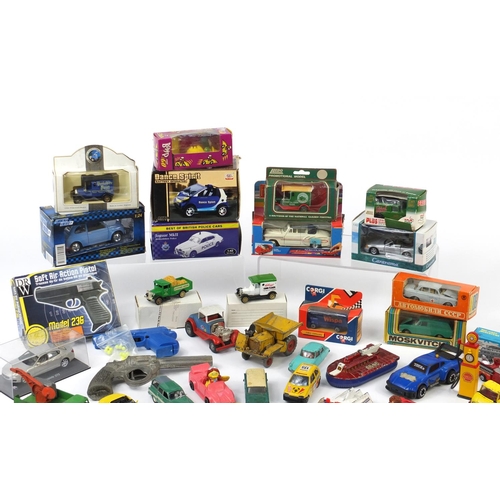 627 - Die cast vehicles including Corgi and Days Gone, some boxed