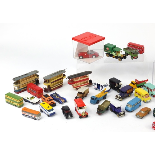 663 - Mostly die cast vehicles including Lone Star, Matchbox and Hot Wheels