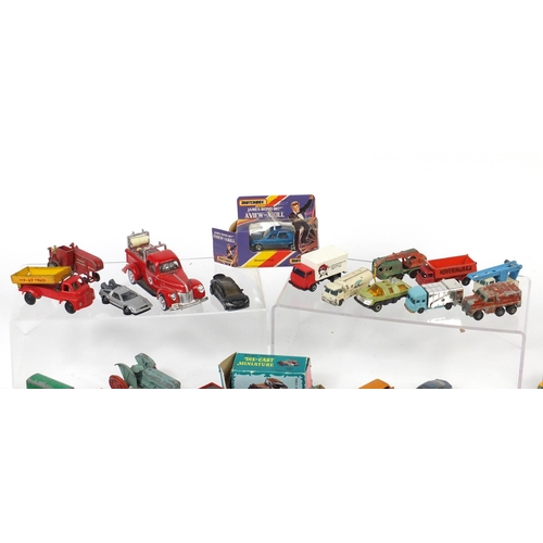 636 - Mostly vintage Matchbox die cast vehicles