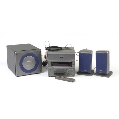 604 - Sony mini hi-fi system with speakers, model P33D