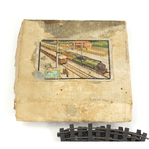 637 - Marklin O gauge tin plate clockwork train set with box including two locomotives