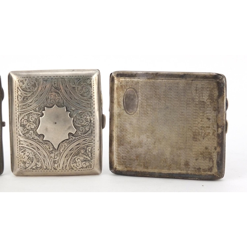 2507 - Three rectangular silver cigarette cases , two with engine turned decoration, Birmingham hallmarks, ... 
