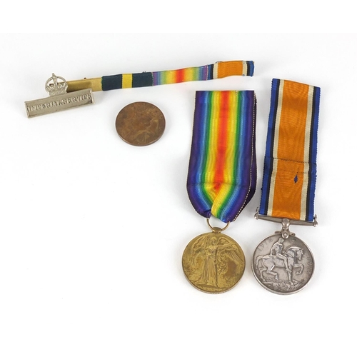 2476 - British Military World War I pair with Imperial service badge and commemorative medallion, the pair ... 