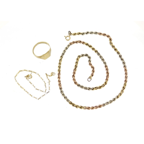 2590 - 9ct gold jewellery comprising a three tone necklace, bracelet and signet ring, the necklace 40cm in ... 