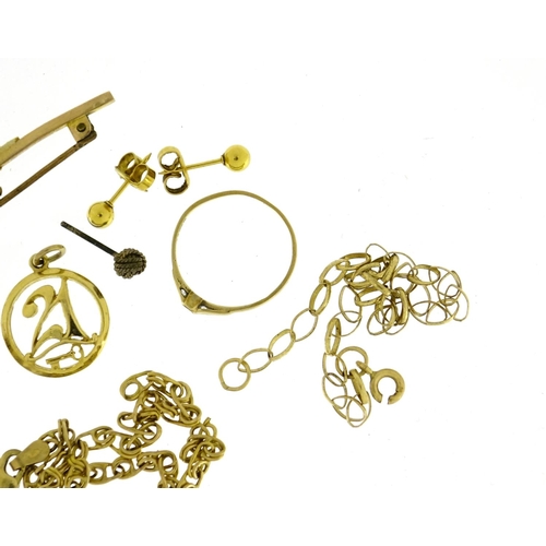 2593 - Mostly 9ct gold jewellery including bracelet, necklace and earrings, 9.0g