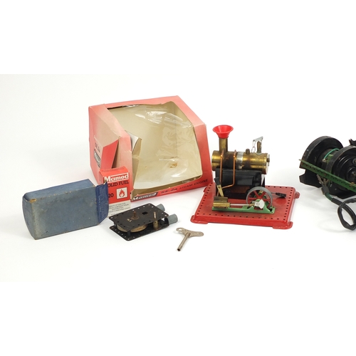 647 - Mamod steam engine with box and vintage Mecanno, the Mamod model SE.2A