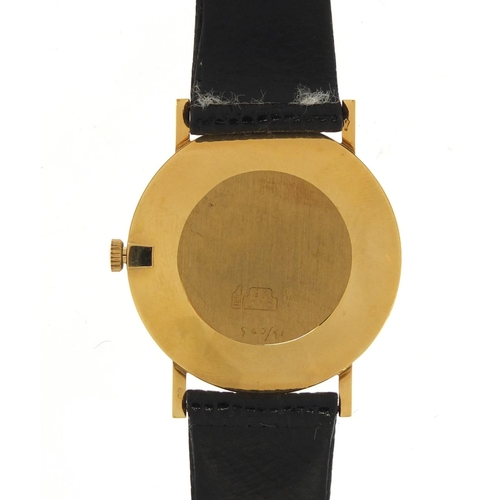 716 - Gentleman's 9ct gold Gowland Bros Ltd wristwatch, with box, 3.3cm in diameter