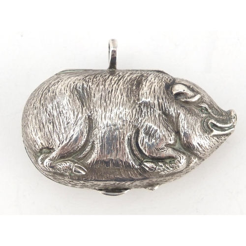 609 - Novelty unmarked silver snuff box in the form of a pig with hinged lid, 5.8cm in length, 37.5g