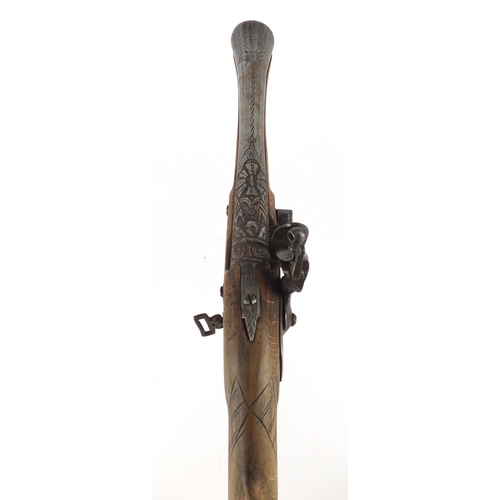 295 - Antique flint lock blunderbuss with engraved barrel, 51cm length