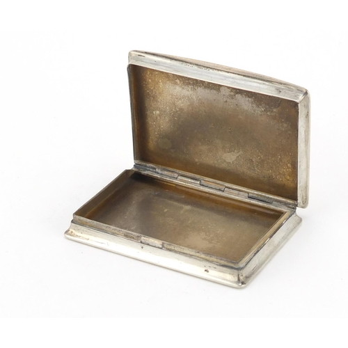 623 - Continental 800 grade silver box with hinged lid, 7.8cm in length, 66.4g