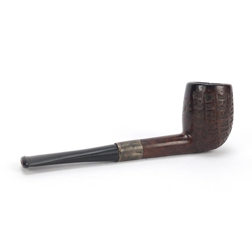 251 - Commemorative Boer War treen pipe, 13cm in length