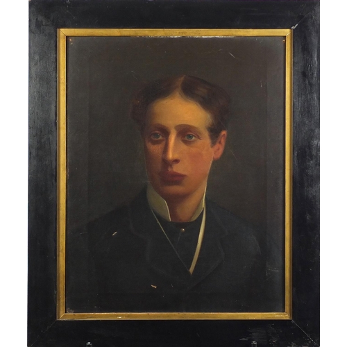 753 - Head and shoulders portrait of a young gentleman, 19th century oil onto canvas, mounted and framed, ... 