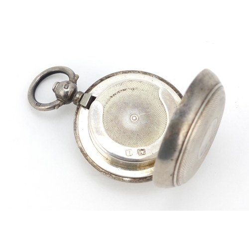 604 - Edwardian circular silver sovereign case by Aaron Lufkin Dennison, Birmingham 1911, 3cm in diameter,... 