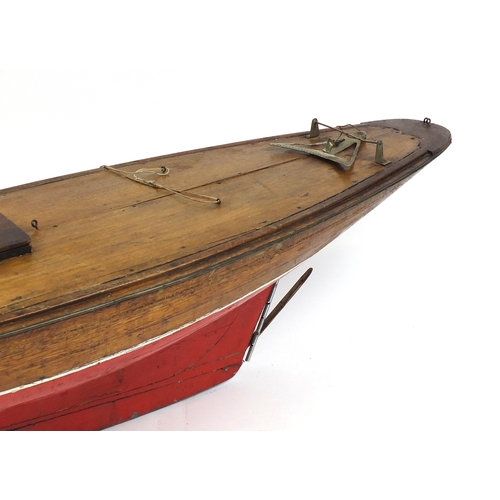 138A - Large Victorian pond yacht with canvas sail, 152cm in length