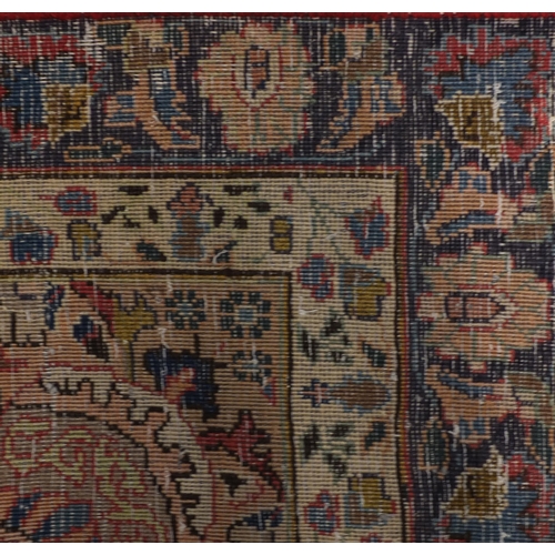2008A - Red ground Hamadan rug, with floral decoration 158cm x 132cm