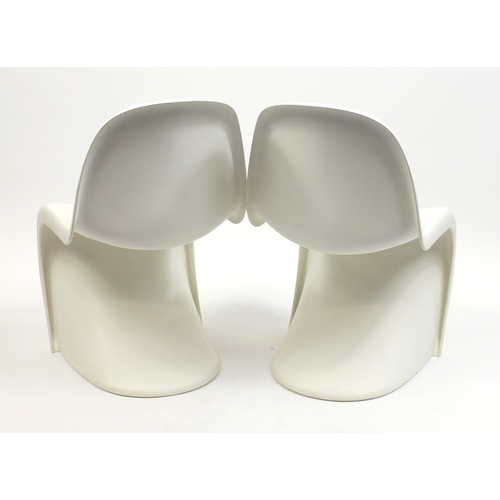 2032 - Pair of Italian Verner Panton 'S' chairs for Vitra, 83cm high