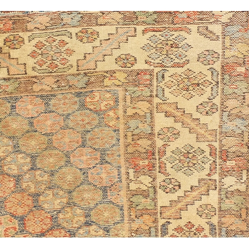 26 - Geometric pattern rug, 200cm x 140cm