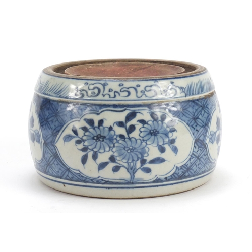 2278 - Chinese blue and white porcelain ink stone, hand painted with flowers, 15.5cm diameter