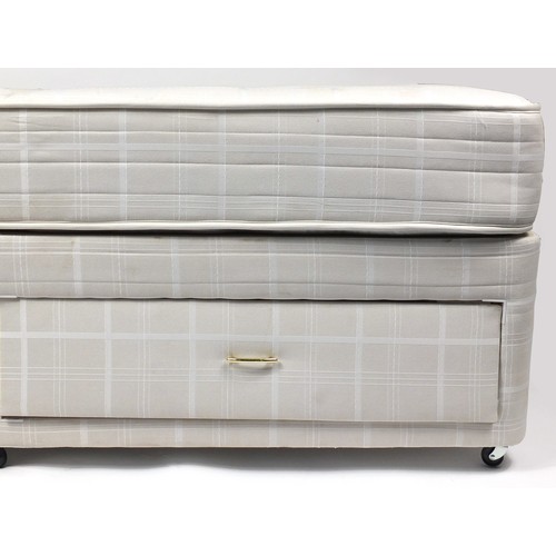 16 - Silentnight Lorenzo 3ft divan bed with drawers to the base