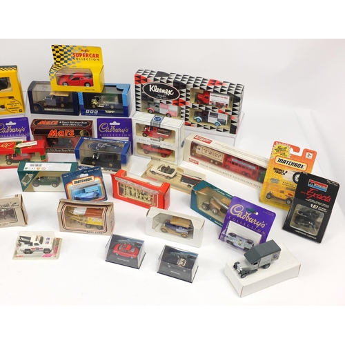 2190 - Collection of boxed advertising die cast vehicles