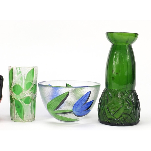 2188 - Art glass wear including a Kosta Boda bowl, the largest 21.5cm high