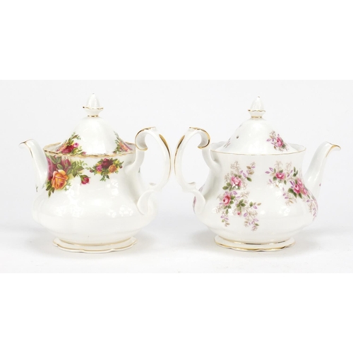 2086 - Two Royal Albert teapots comprising Old Country Roses and Lavender Rose, each 14cm high