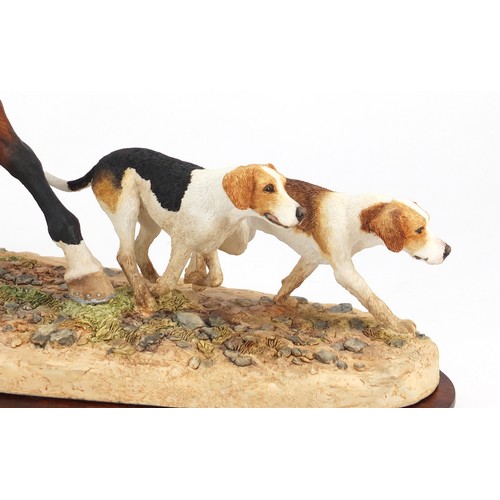 2091 - Border Fine Arts Master of Hounds sculpture by Anne Wall, limited edition 41/500, with certificate, ... 